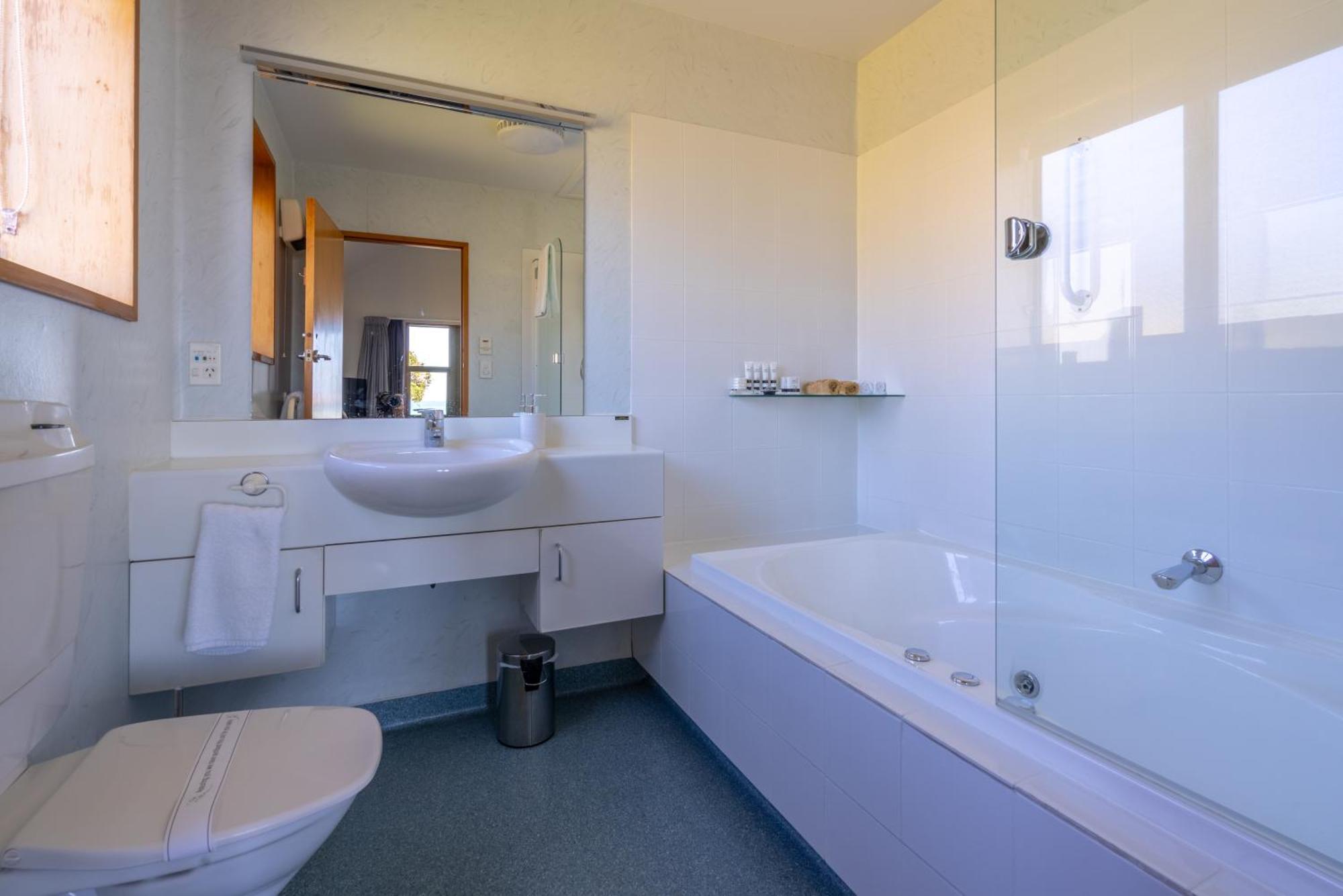 The Anchor Inn Beachfront Motel Kaikoura Zewnętrze zdjęcie